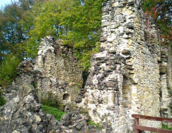 Ruiny zamku w Białobokach, Poland